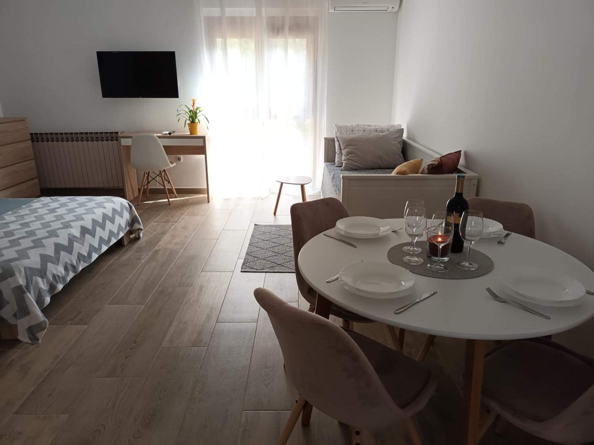 Studio Apartman Dori Pula Eksteriør billede